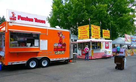 Food vendors at the Elephant Garlic Festival.