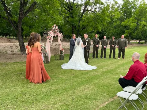 Outdoor wedding, Sombra Antigua Winery.