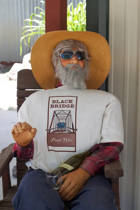 Mannequin display at Black Bridge Winery.