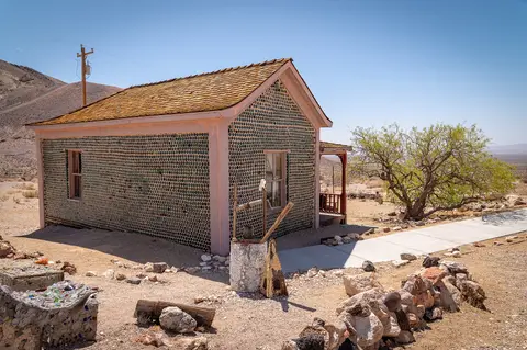 Tom Kelly Bottle House in Rhyolite.