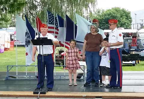 Stage ceremony, Selah Community Days.