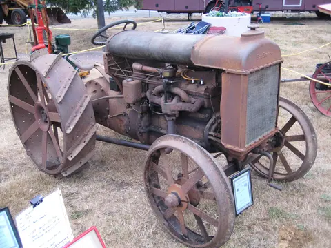 Vintage tractor, Grays Harbor County Fair.
