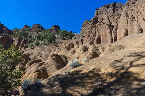 Volcanic amphitheater, Red Mountain Trail.