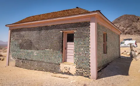 Tom Kelly Bottle House.