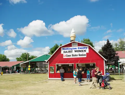 Dairy Women booth, Washington County Fair.