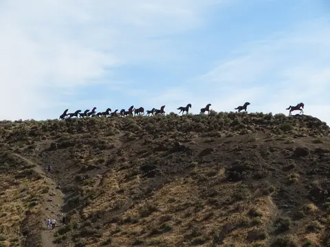Horse sculptures, Wild Horse Monument.