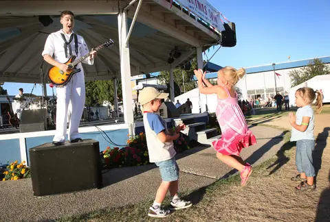 Live performance at Western Idaho Fair.